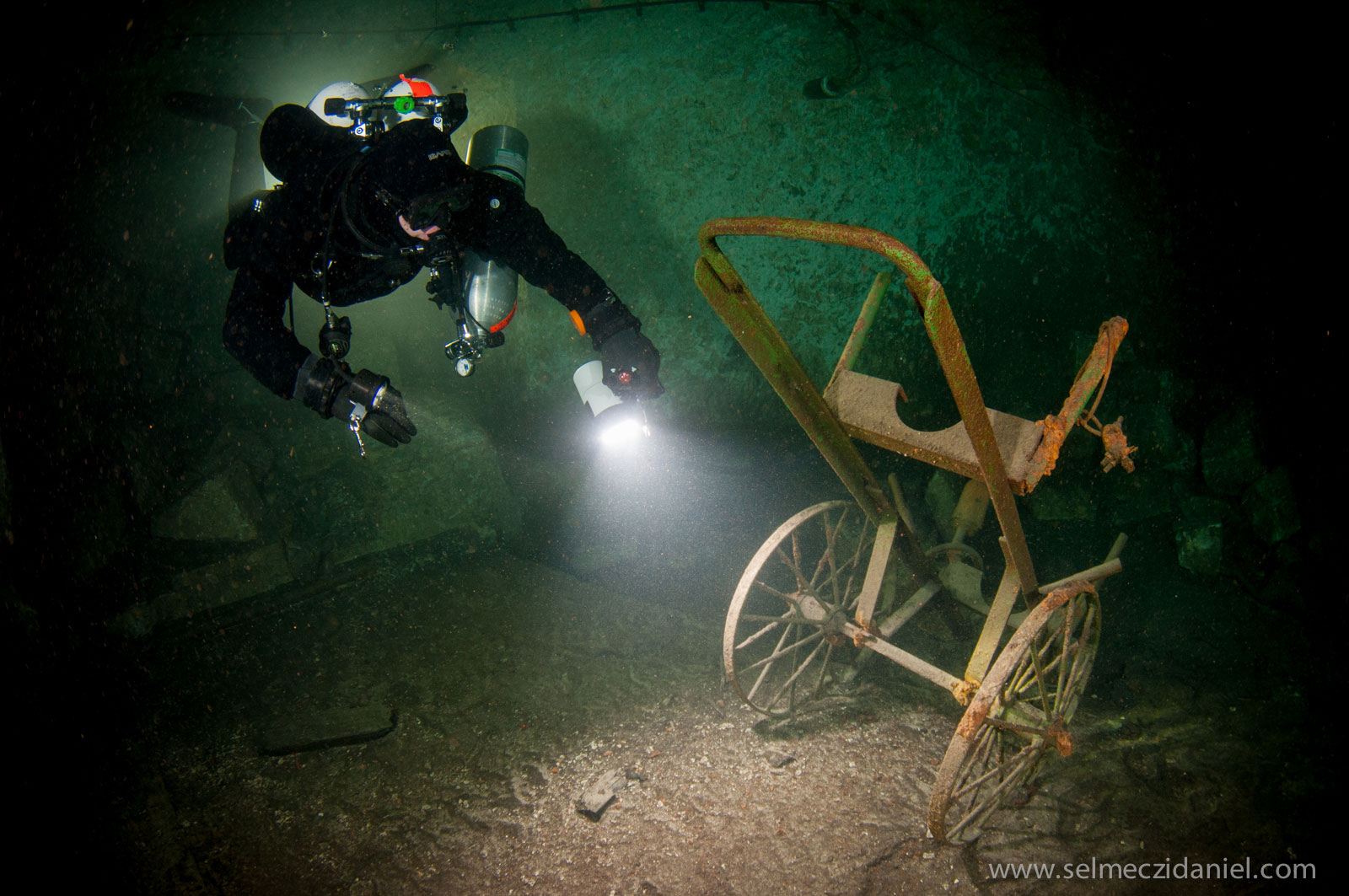 kobanya-budapest-cave-diving-techdiving-scuba-Daniel-Selmeczi-uwphoto-01-01